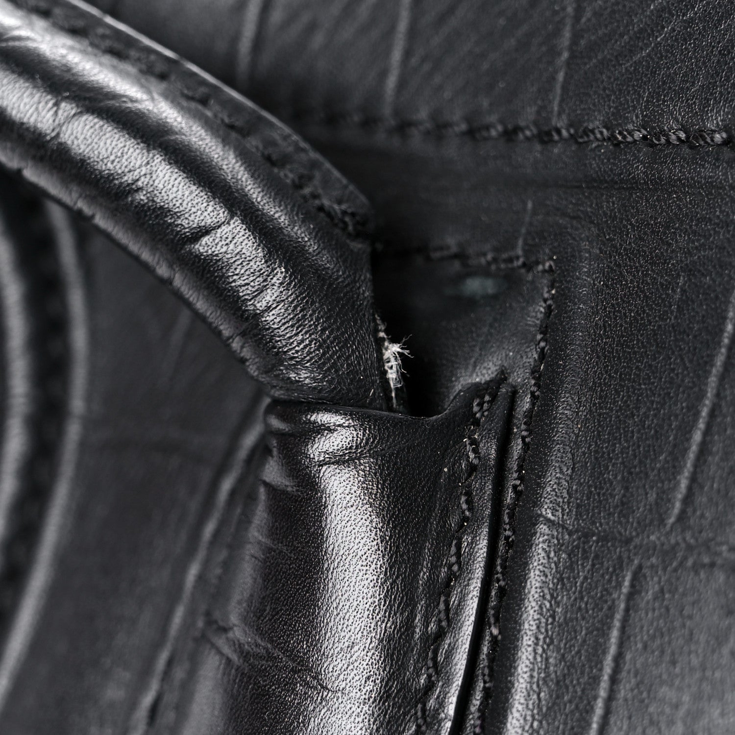 Celine Crocodile Embossed Calfskin Large Phantom Luggage Black 20 of 21