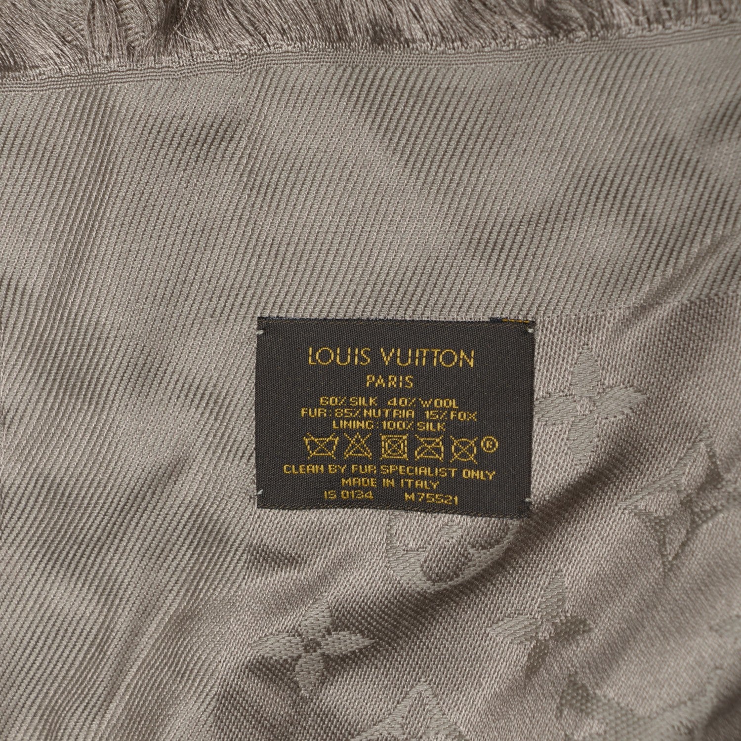 Louis Vuitton Monogram V Fur Shawl Verone 5 of 6