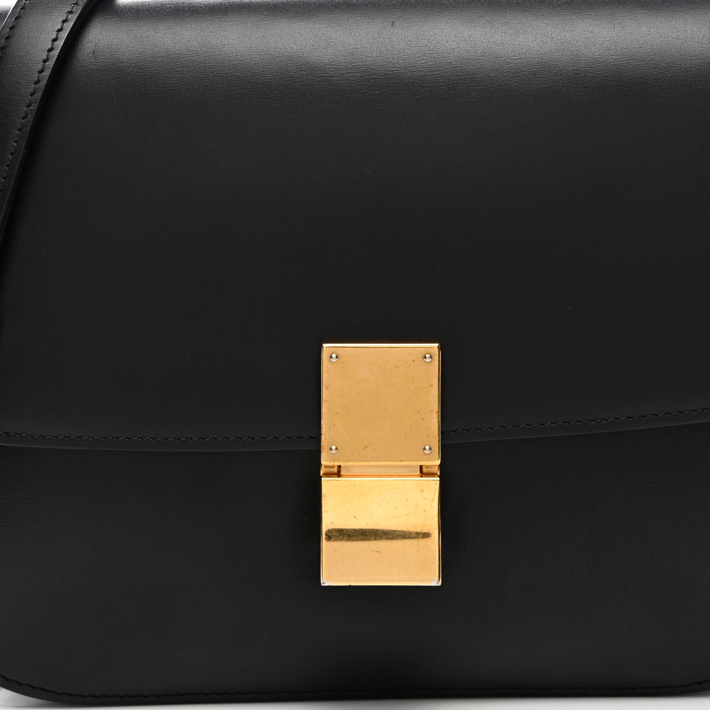 Box Calfskin Medium Classic Box Flap Bag Black