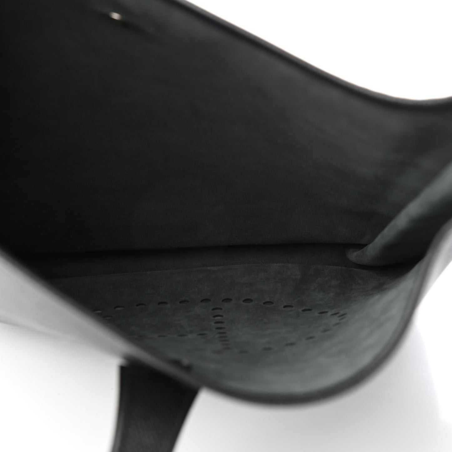 Epsom Evelyne GM Black