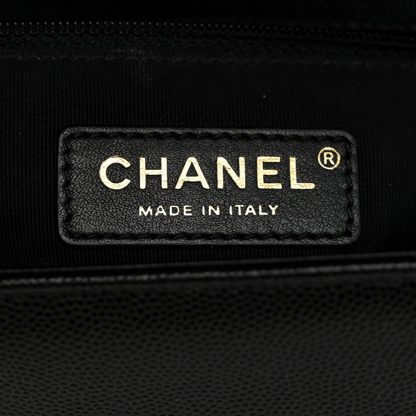 Caviar Quilted New Medium Boy Flap Black