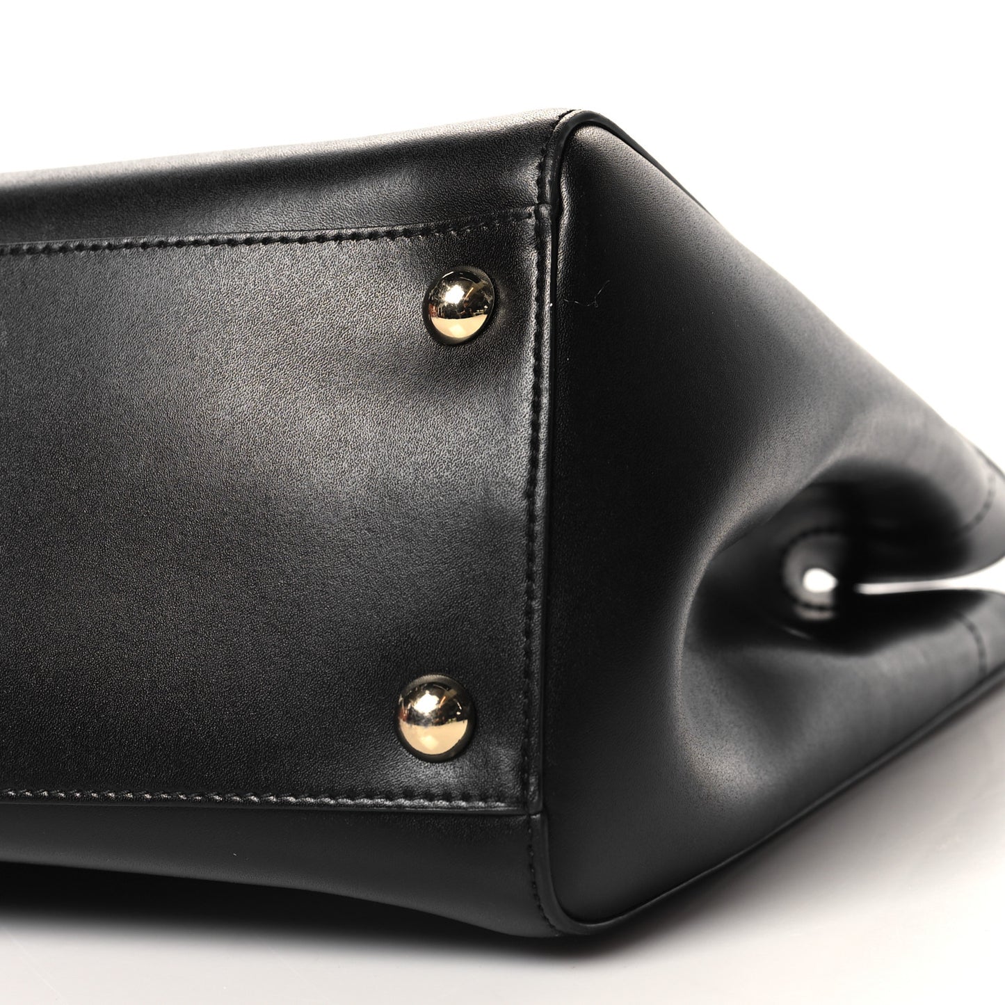 Hammered Calfskin Vara Bow Chain Black Black