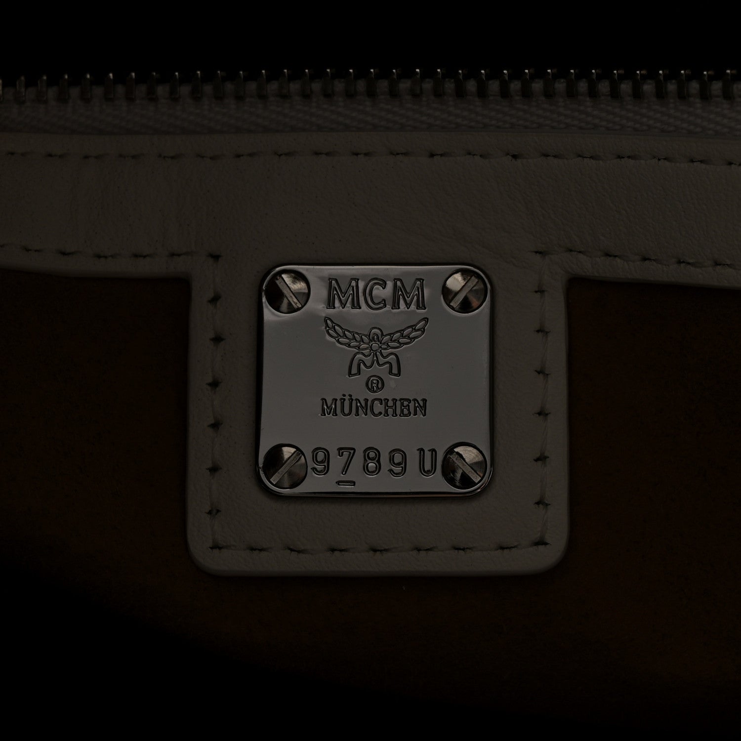 MCM Visetos Large Munchen Tote White 7 of 11