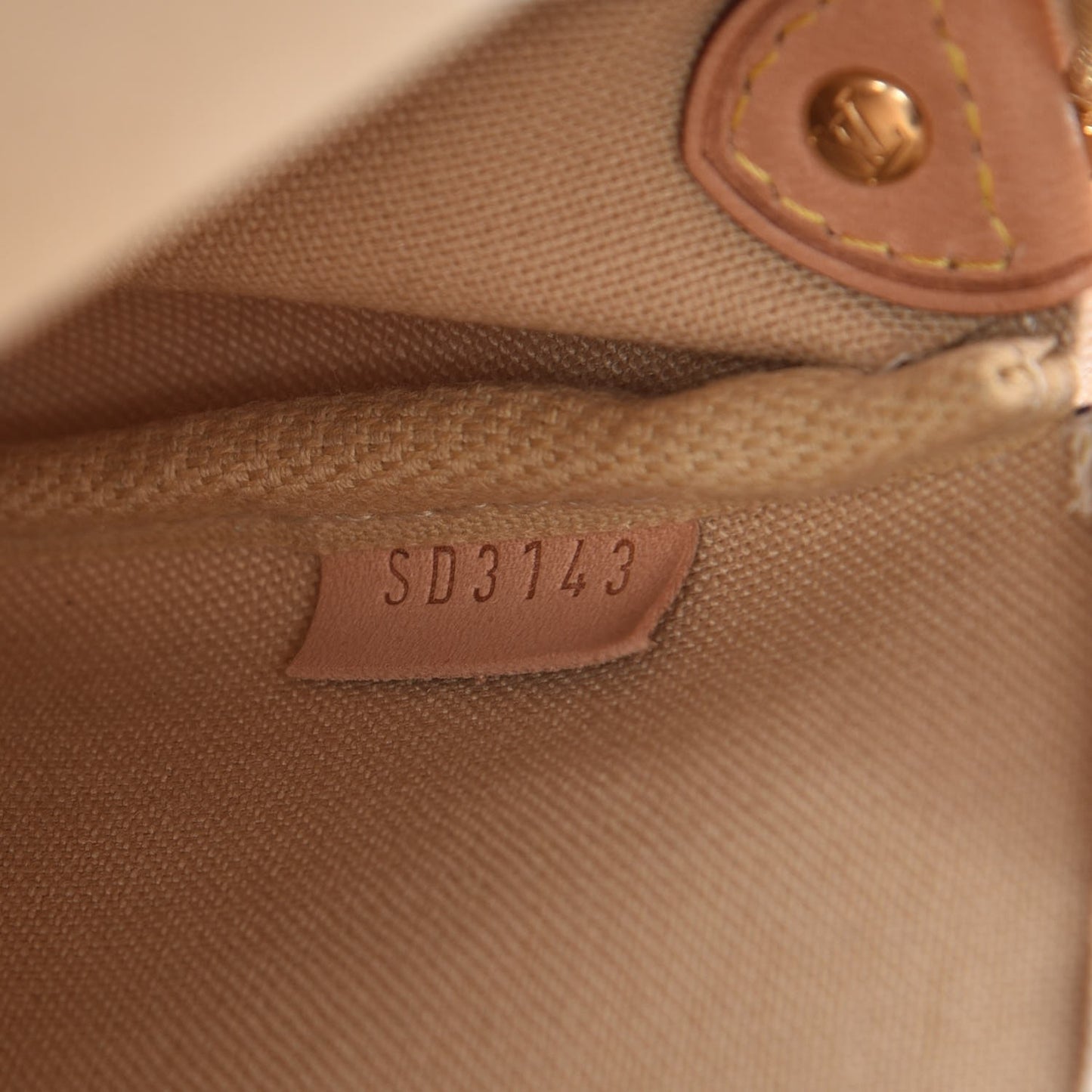 Damier Azur Eva Clutch
