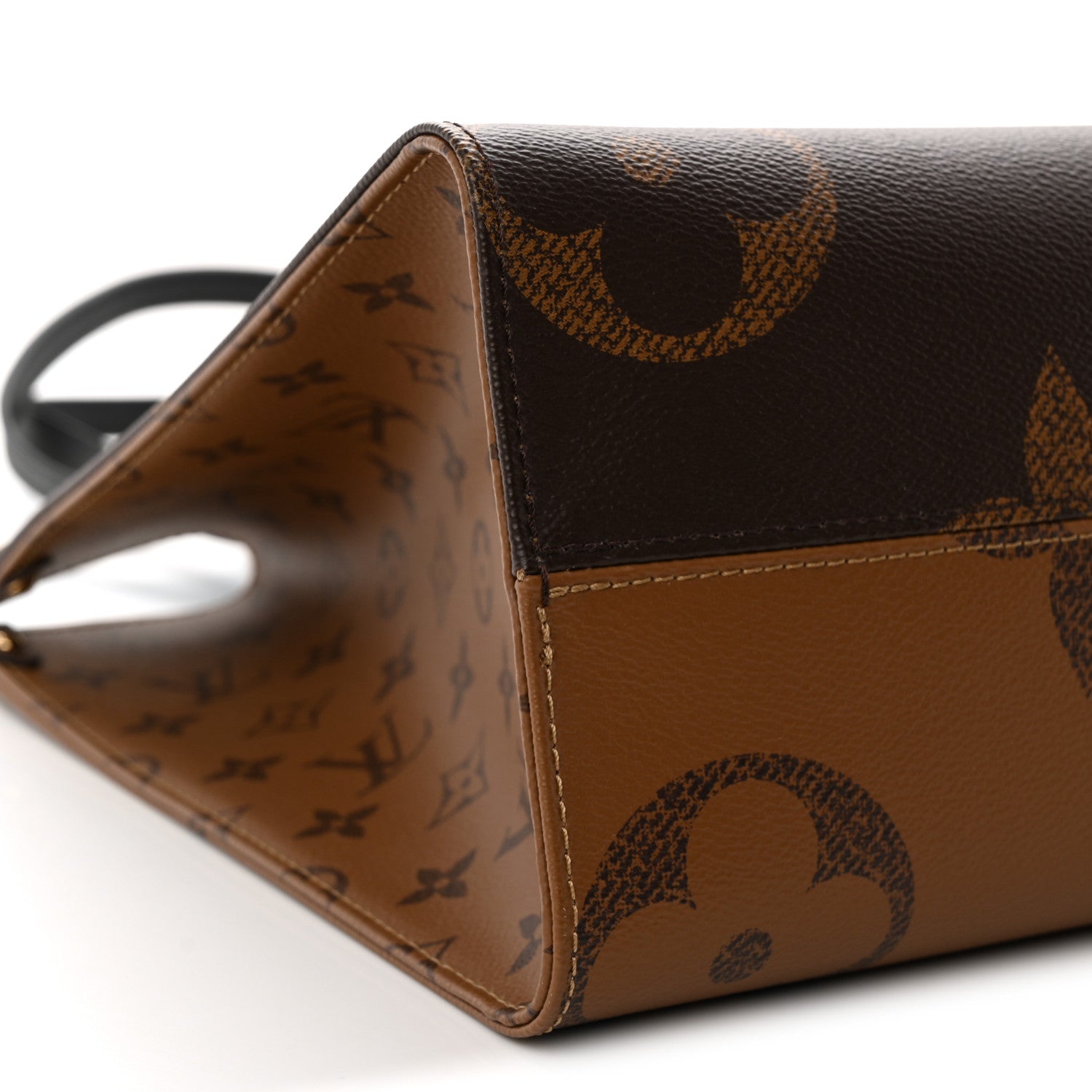 Louis Vuitton Reverse Monogram Giant Onthego MM 8 of 10
