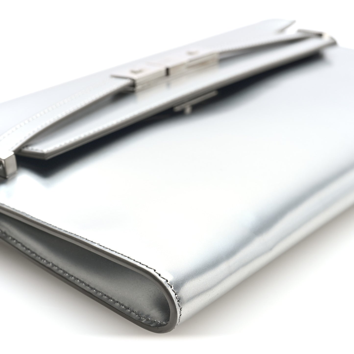 Metallic Calfskin Manhattan Chain Clutch Metal Argento