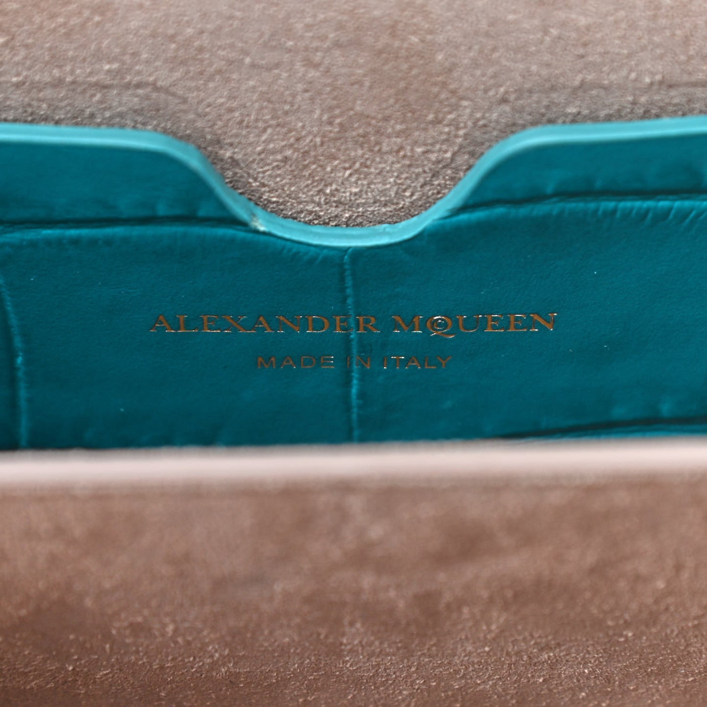 Calfskin Crocodile Embossed Box Shoulder Bag 16 Green