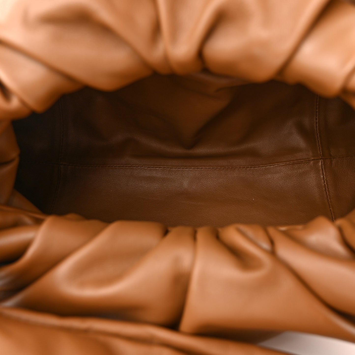 Smooth Butter Calfskin Small The Shoulder Pouch Cammello
