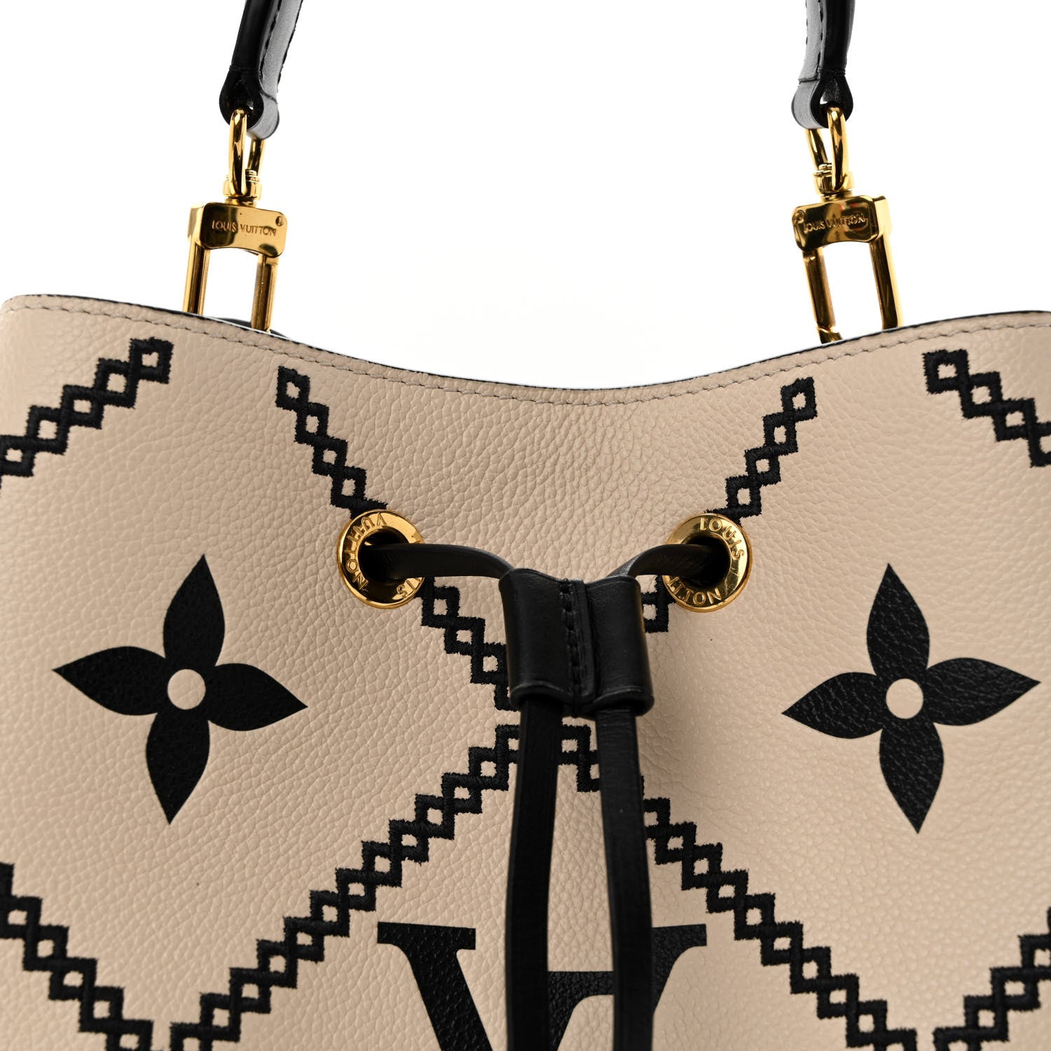 Louis Vuitton Empreinte Monogram Giant Broderies Neonoe MM Cream Black 8 of 10