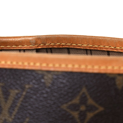 Louis Vuitton Monogram Neverfull MM 19 of 21