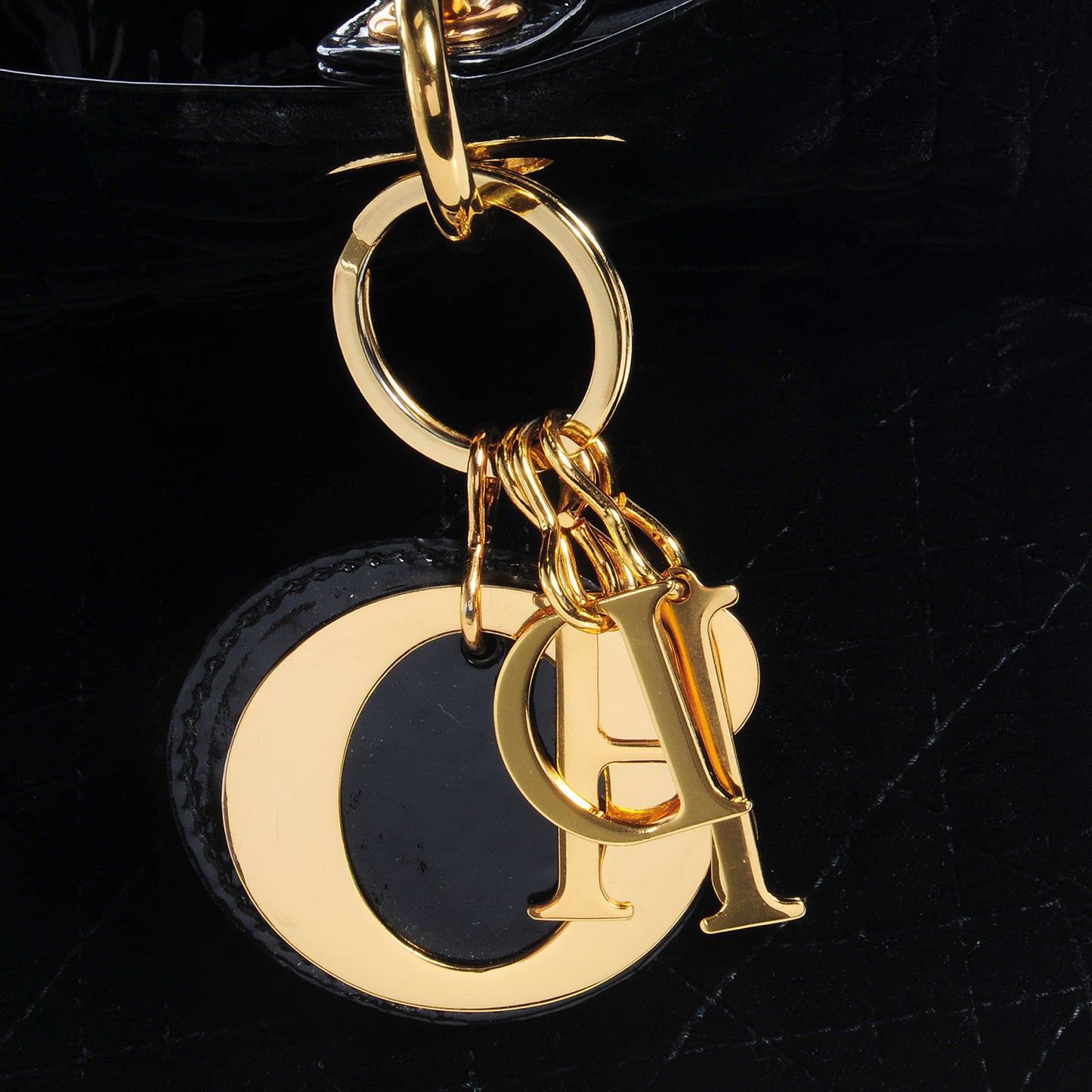 Velvet Cannage Medium Lady Dior Black