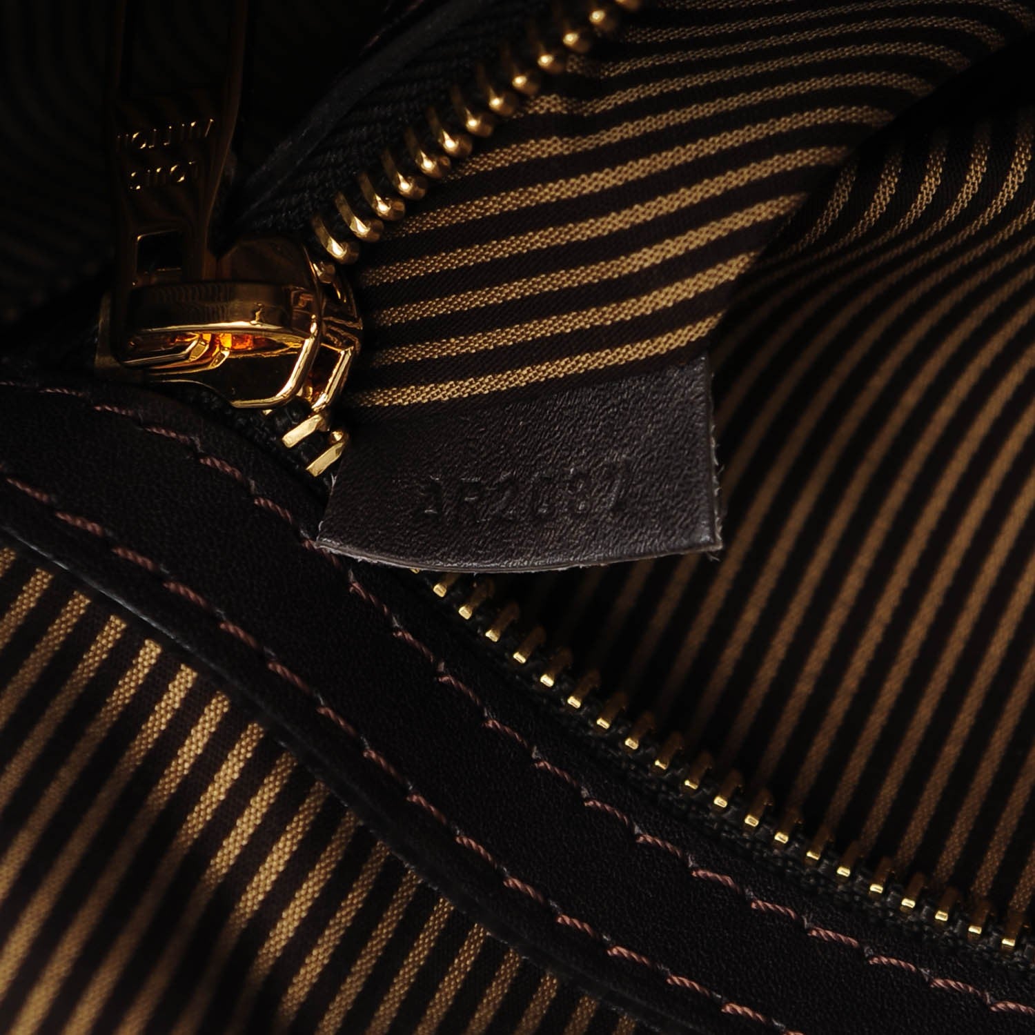 Louis Vuitton Monogram Bequia Porte Document Vertical 7 of 7