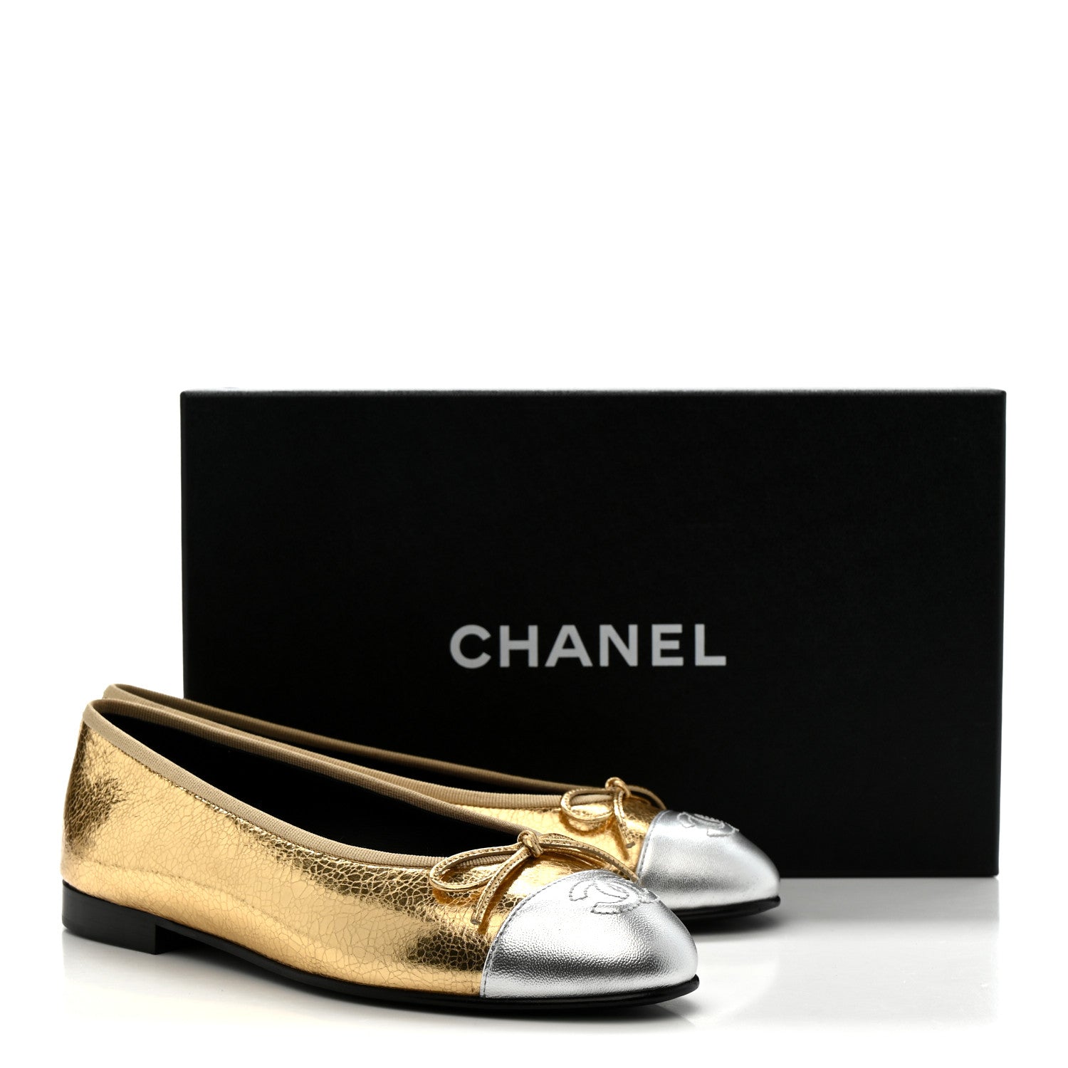 Chanel Crackled Laminated Calfskin CC Cap Toe Ballerina Flats 36.5 Gold Silver 10 of 10