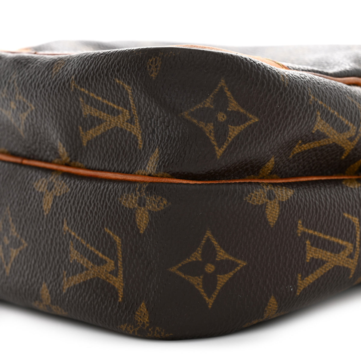 Monogram Amazone