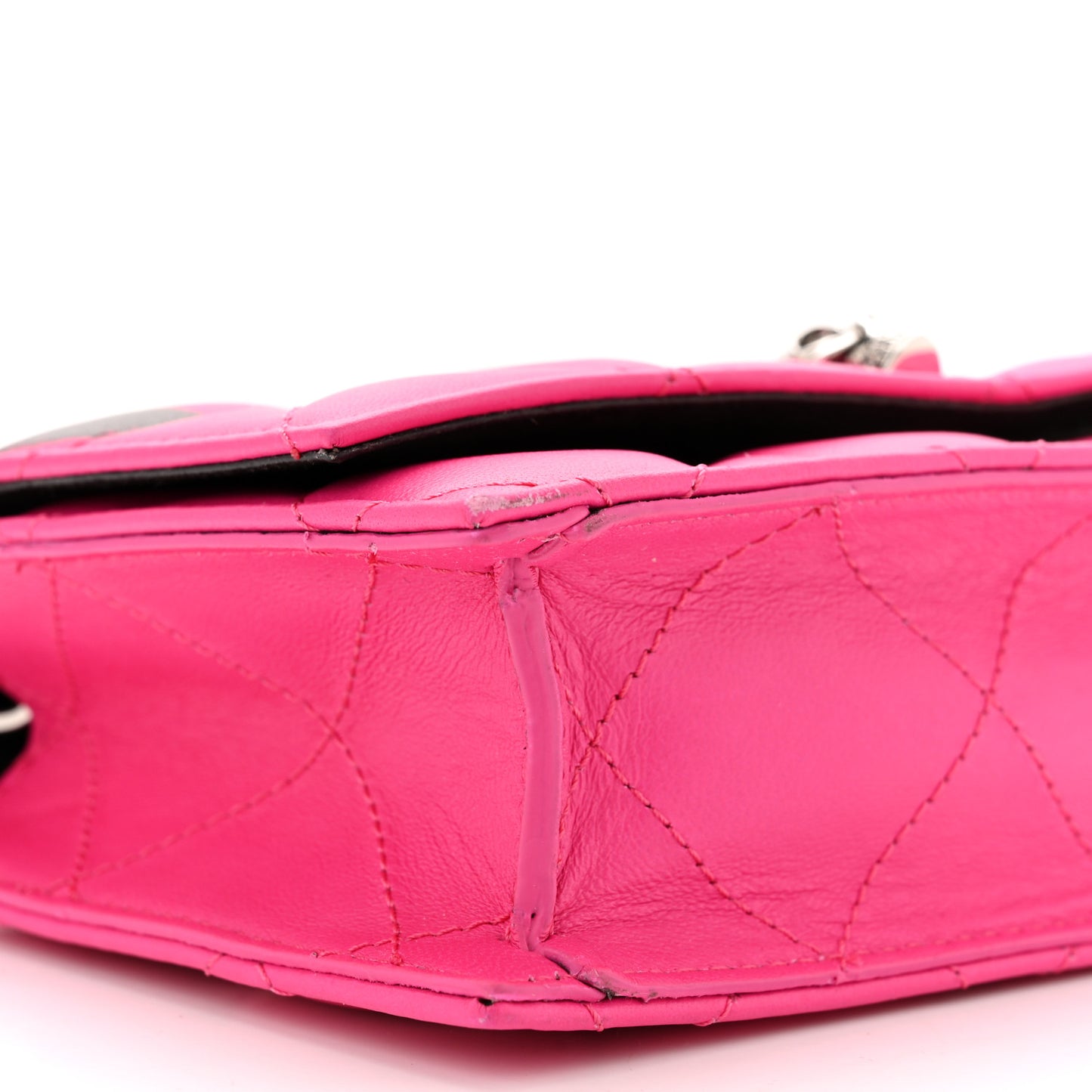 Calfskin Quilted Graffiti Skull Small Chain Crossbody Bag Pink