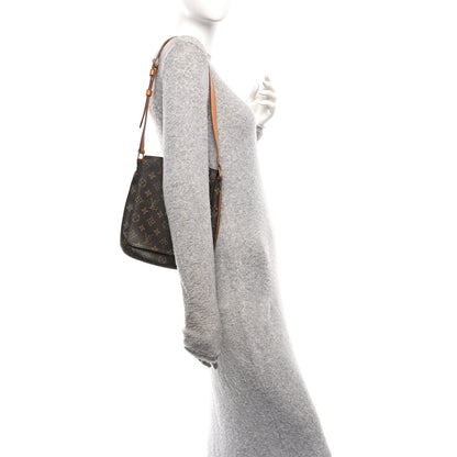 Louis Vuitton Monogram Musette Salsa 2 of 11