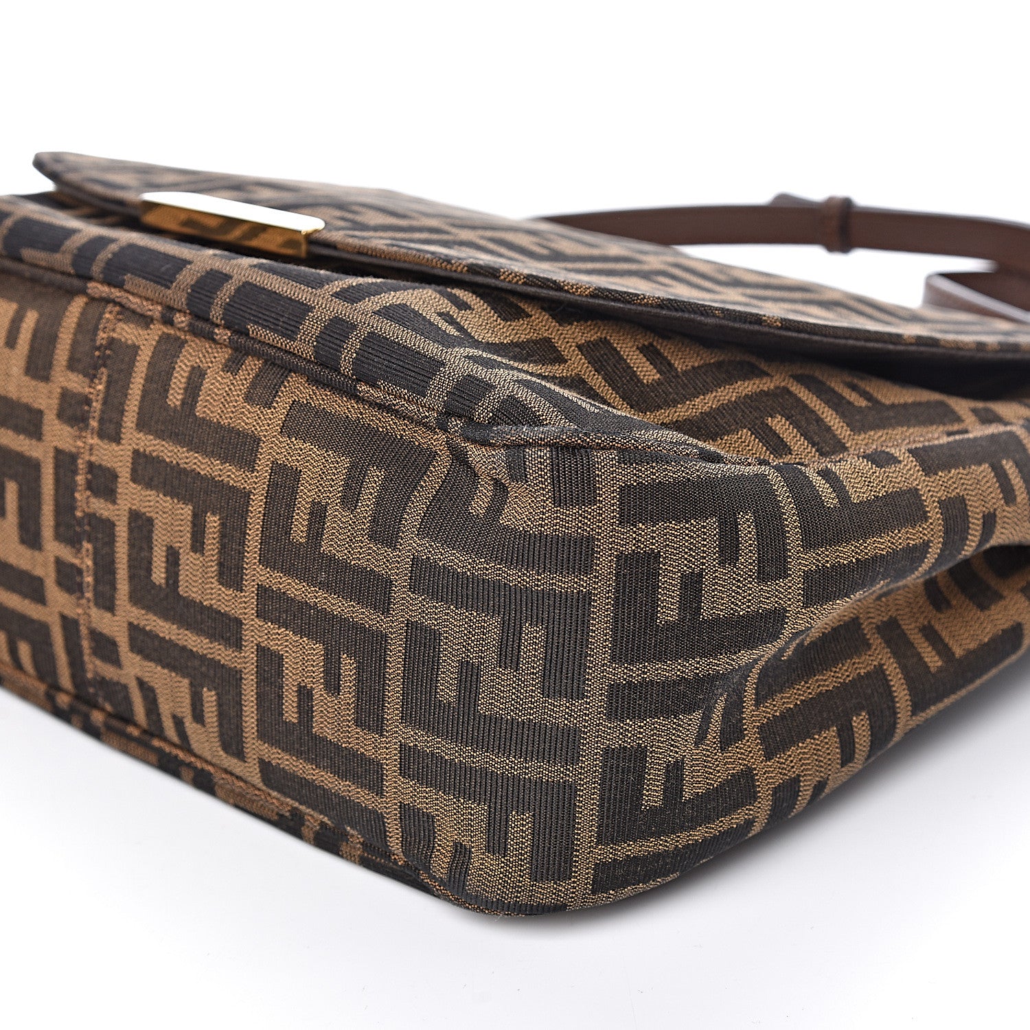 Fendi Zucca Vitello Artic Messenger Bag Tobacco Castagna 6 of 15