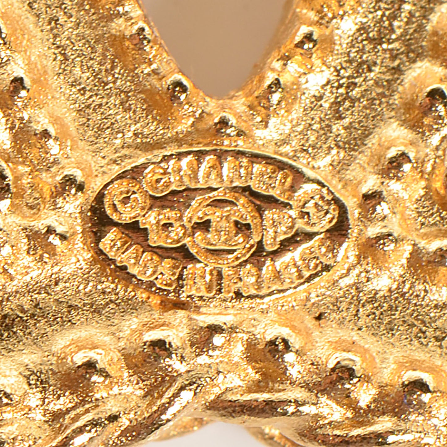 CC Drop Earrings Matte Gold