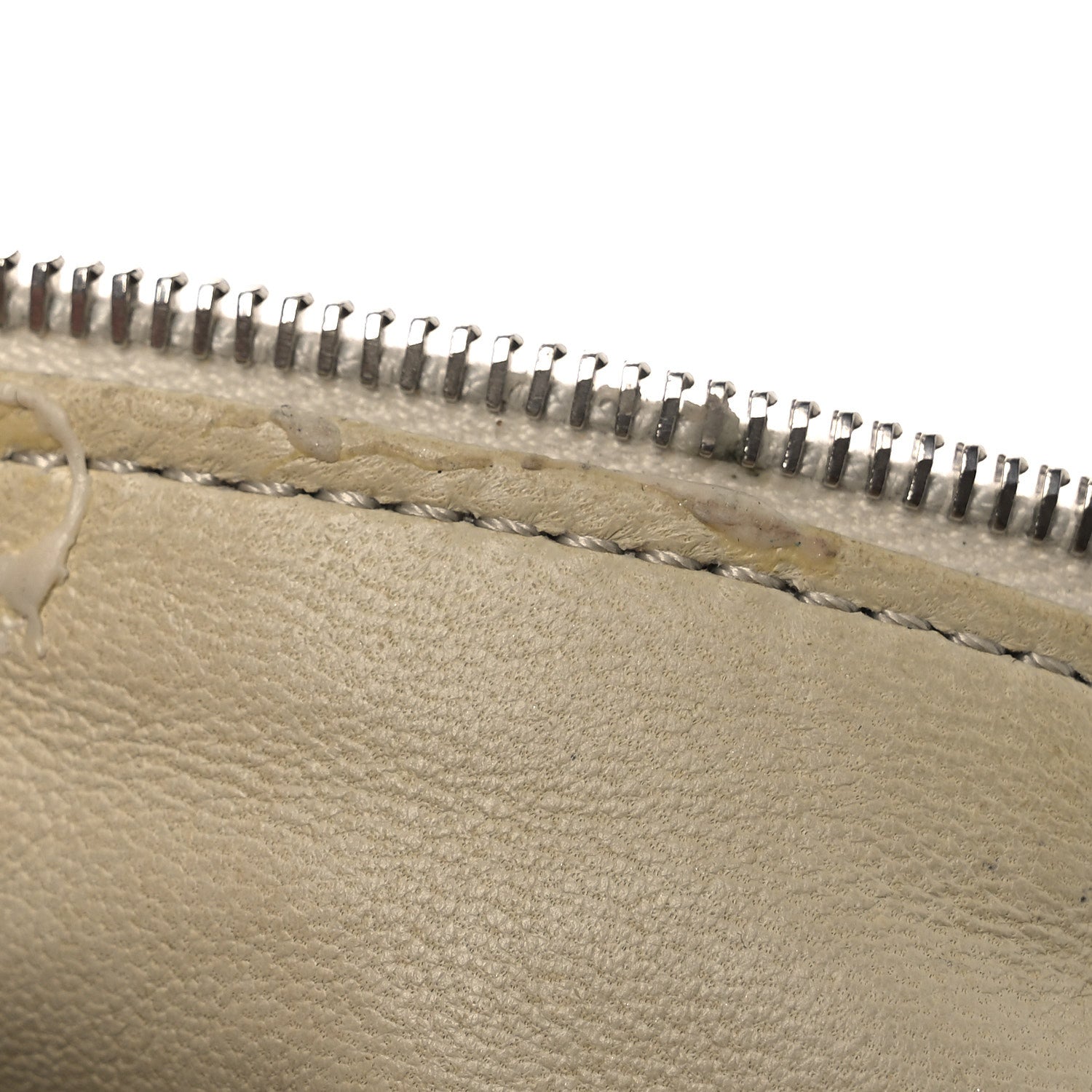 The Row Grained Calfskin 90's Bag Ivory 12 of 13