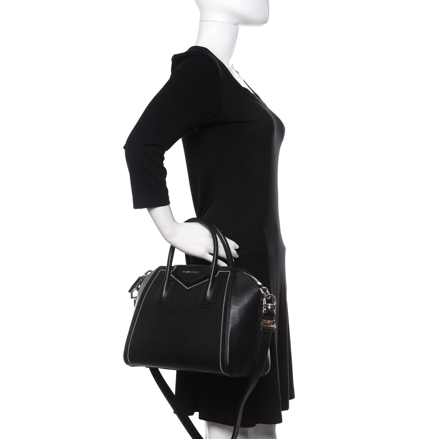 Buffed Calfskin Small Chain Antigona Black
