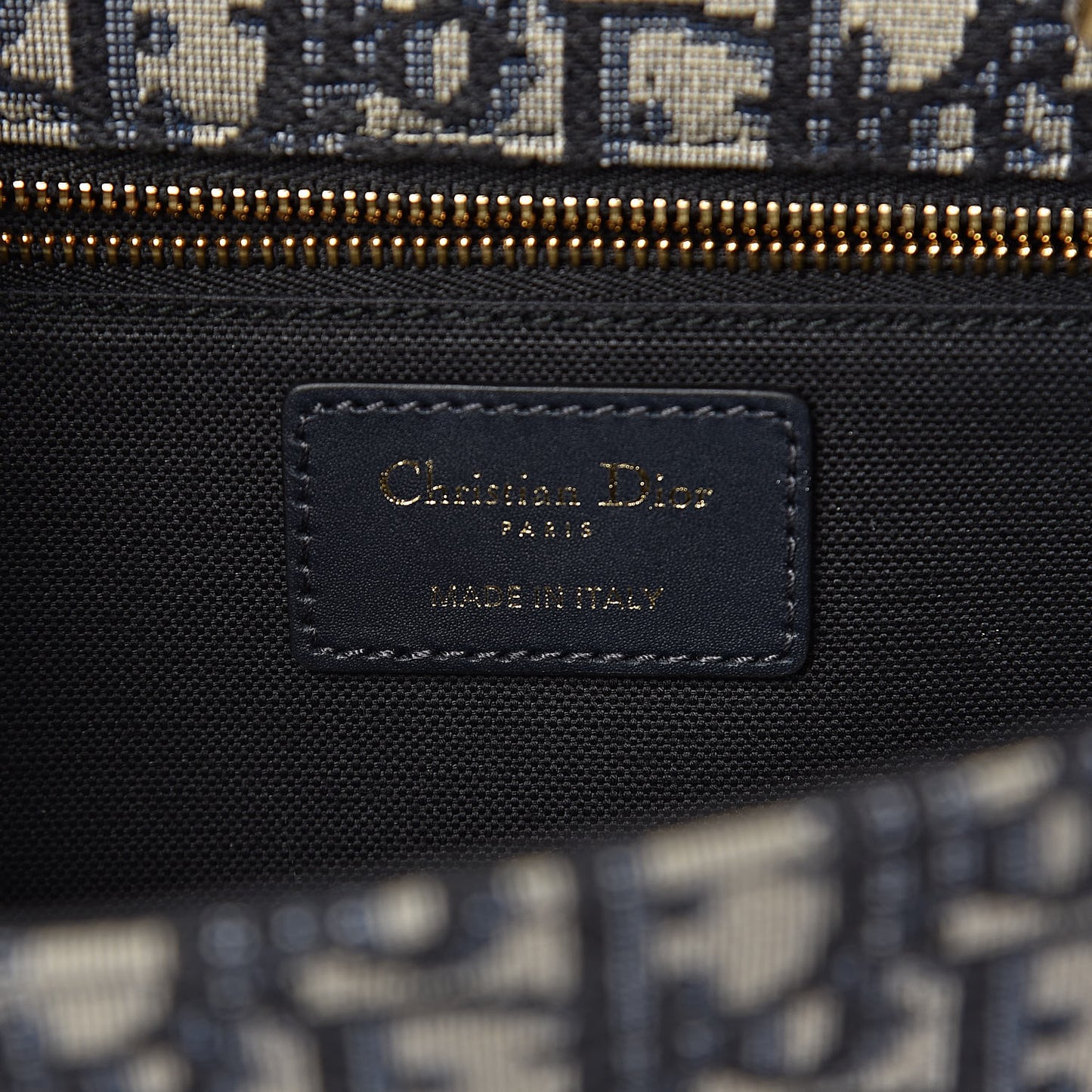 Oblique 30 Montaigne Flap Bag Blue