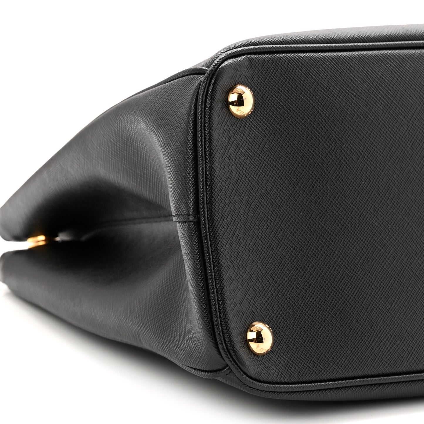 Saffiano Lux Large Galleria Double Zip Tote Black
