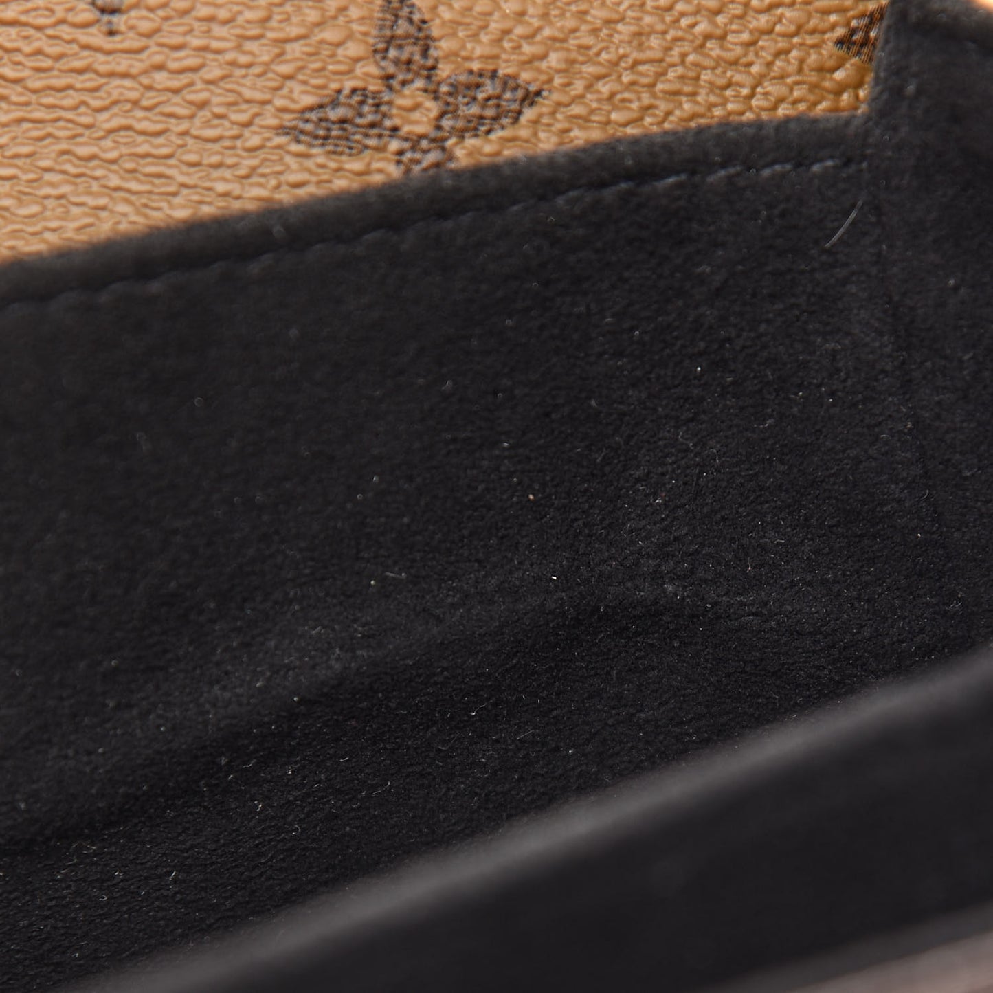Reverse Monogram Pochette Metis