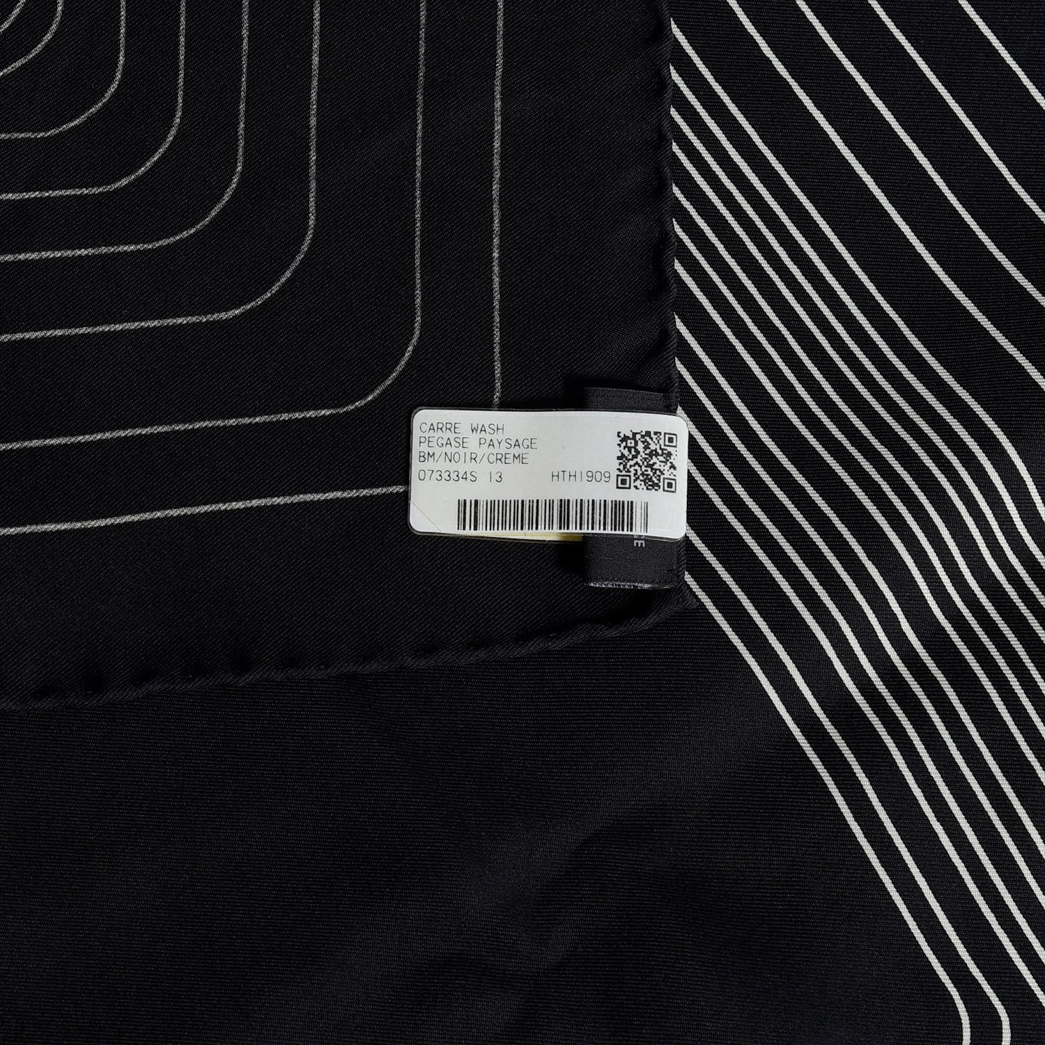 Hermes Silk Pegase Paysage Hermes Scarf 90 Black Beige 5 of 7