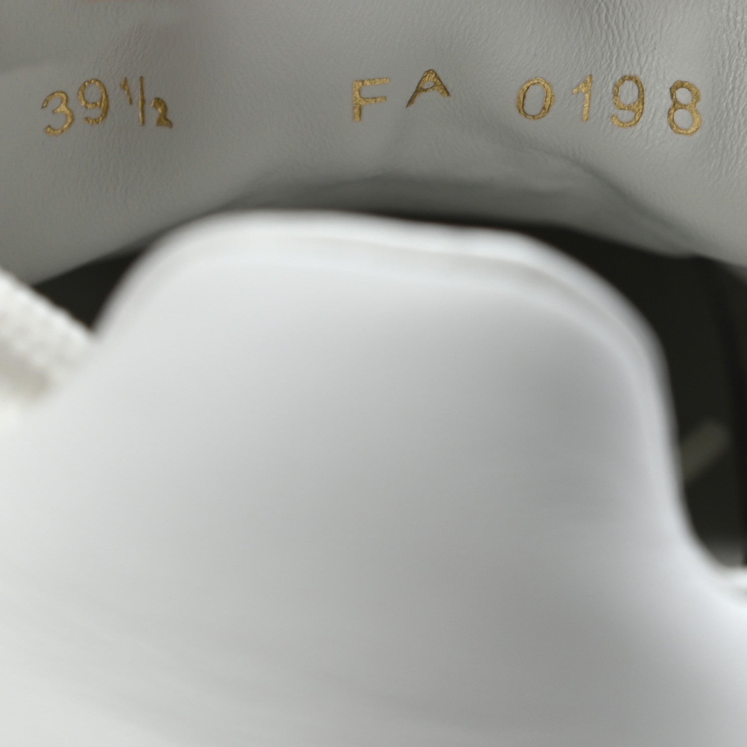 Louis Vuitton Monogram Time Out Sneakers 39.5 White Gold 8 of 8