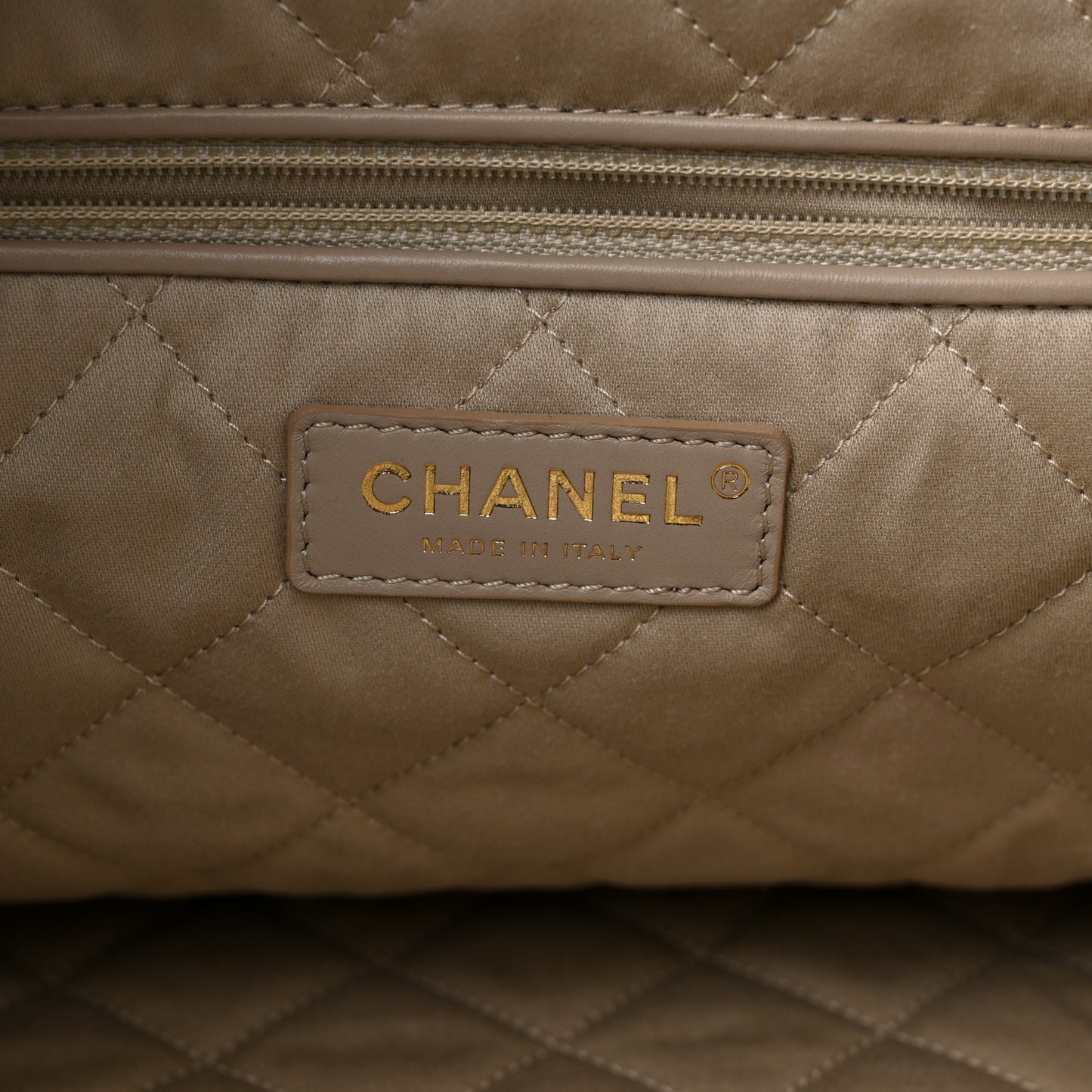 Metallic Calfskin Quilted Chanel 22 Golden