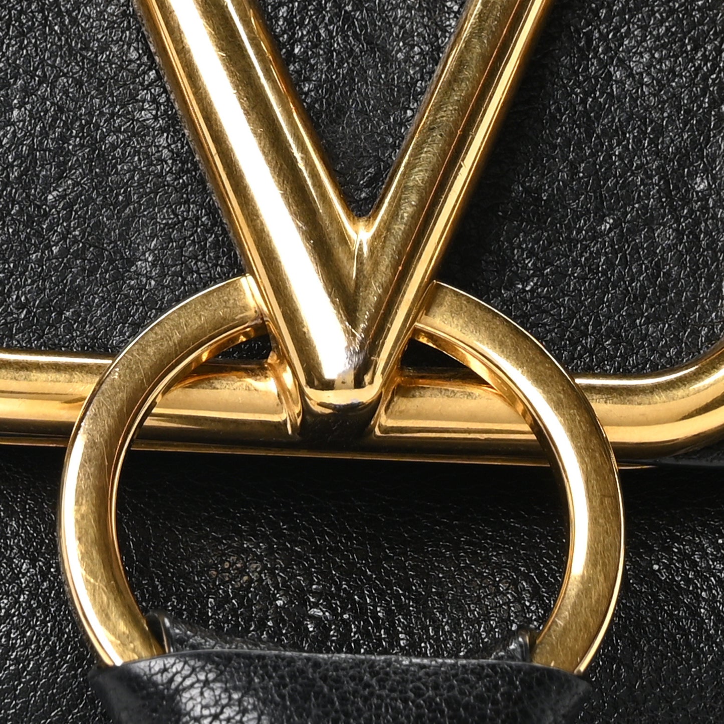 Pebbled Calfskin VRing Shoulder Bag Black