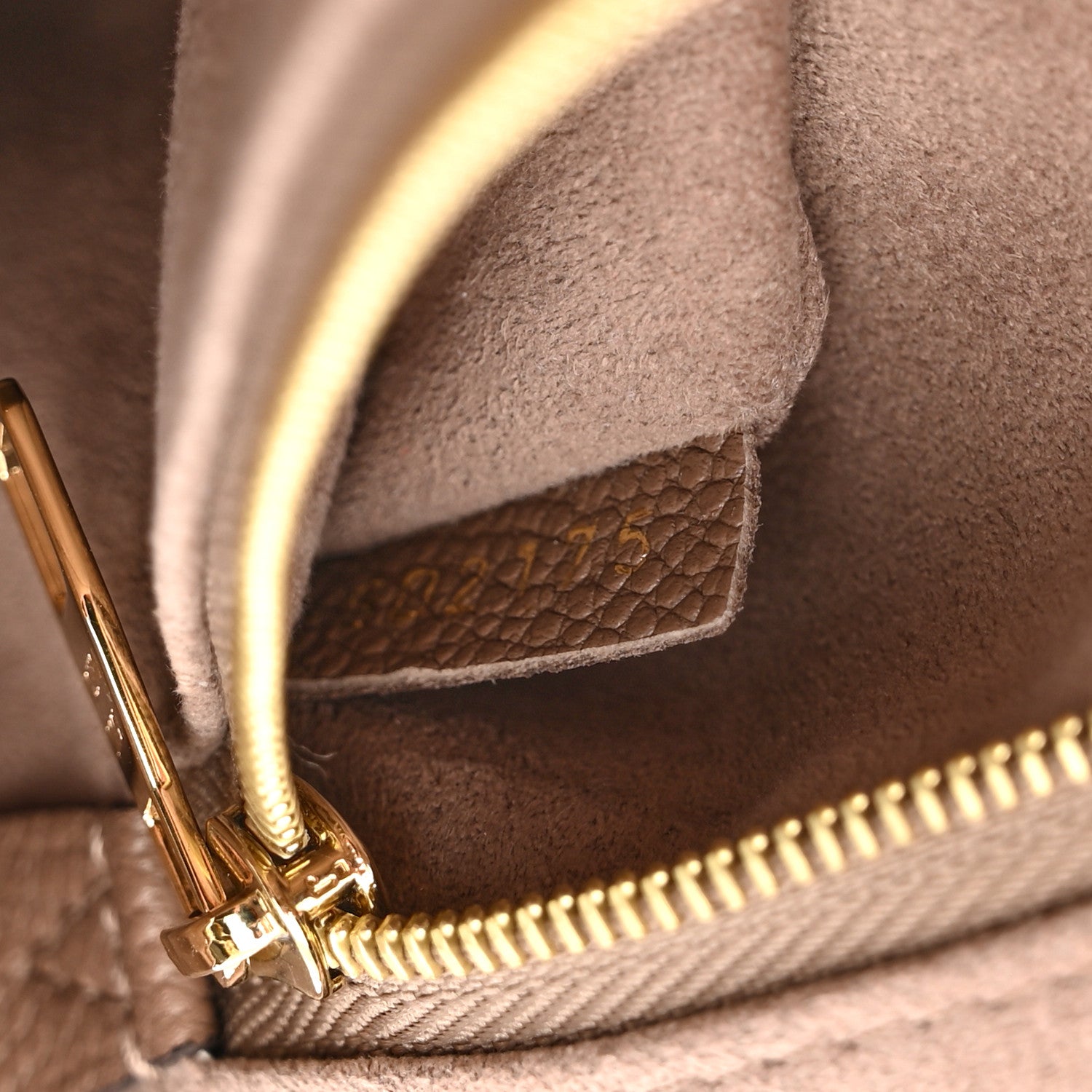 Louis Vuitton Empreinte Saint Germain MM Taupe Glace 7 of 11
