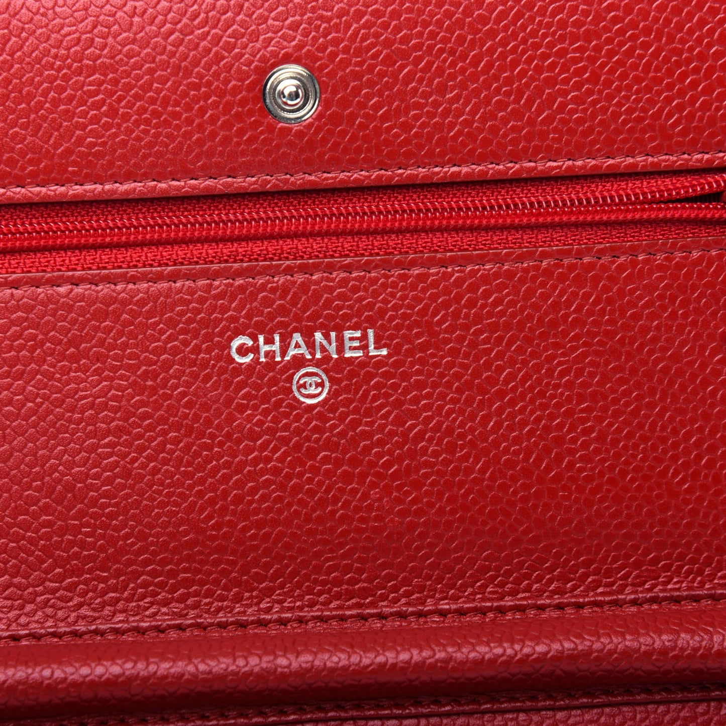Caviar Quilted Wallet On Chain WOC Red