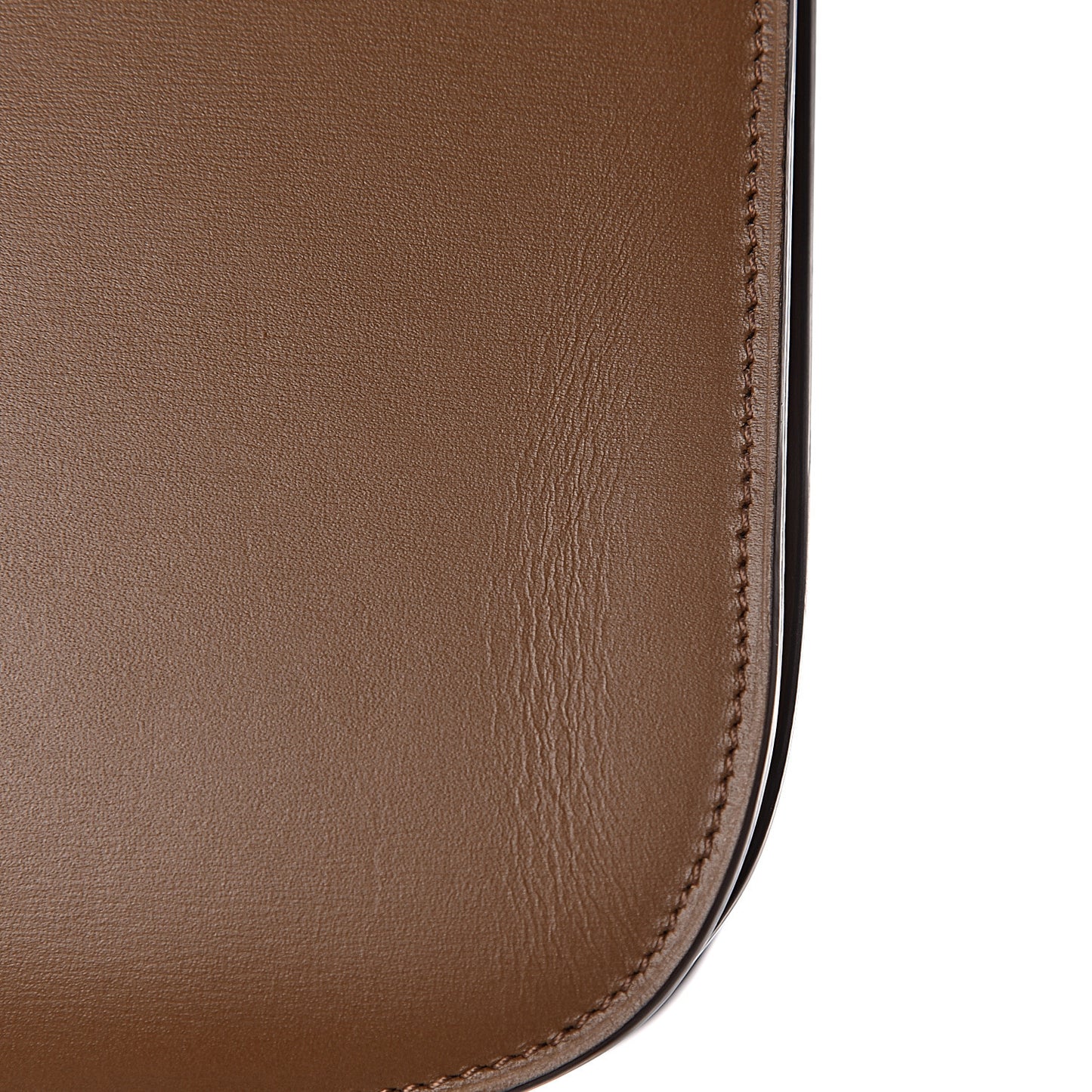 Box Calfskin Medium Classic Box Flap Bag Camel