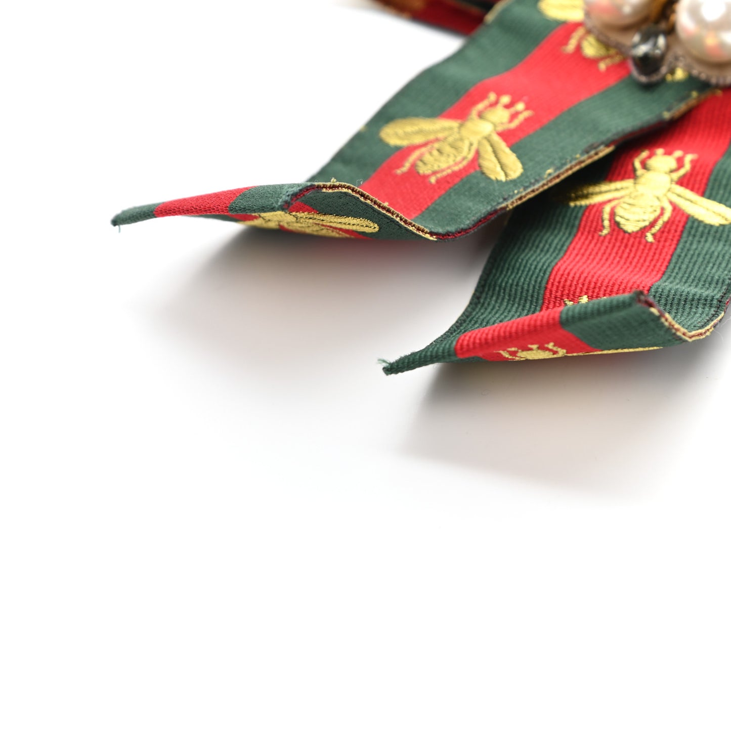Ribbon Web Bow Bee Pearl Brooch Red Green