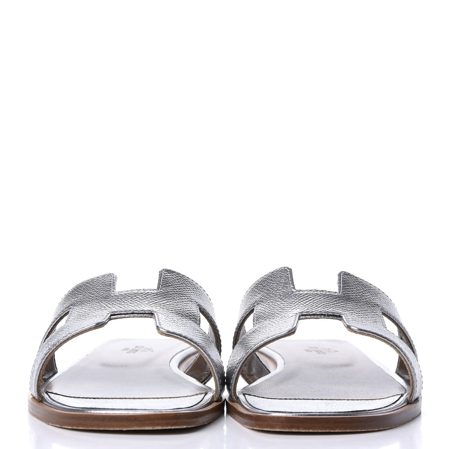 Metallic Epsom Oran Sandals 38 Gris Argente