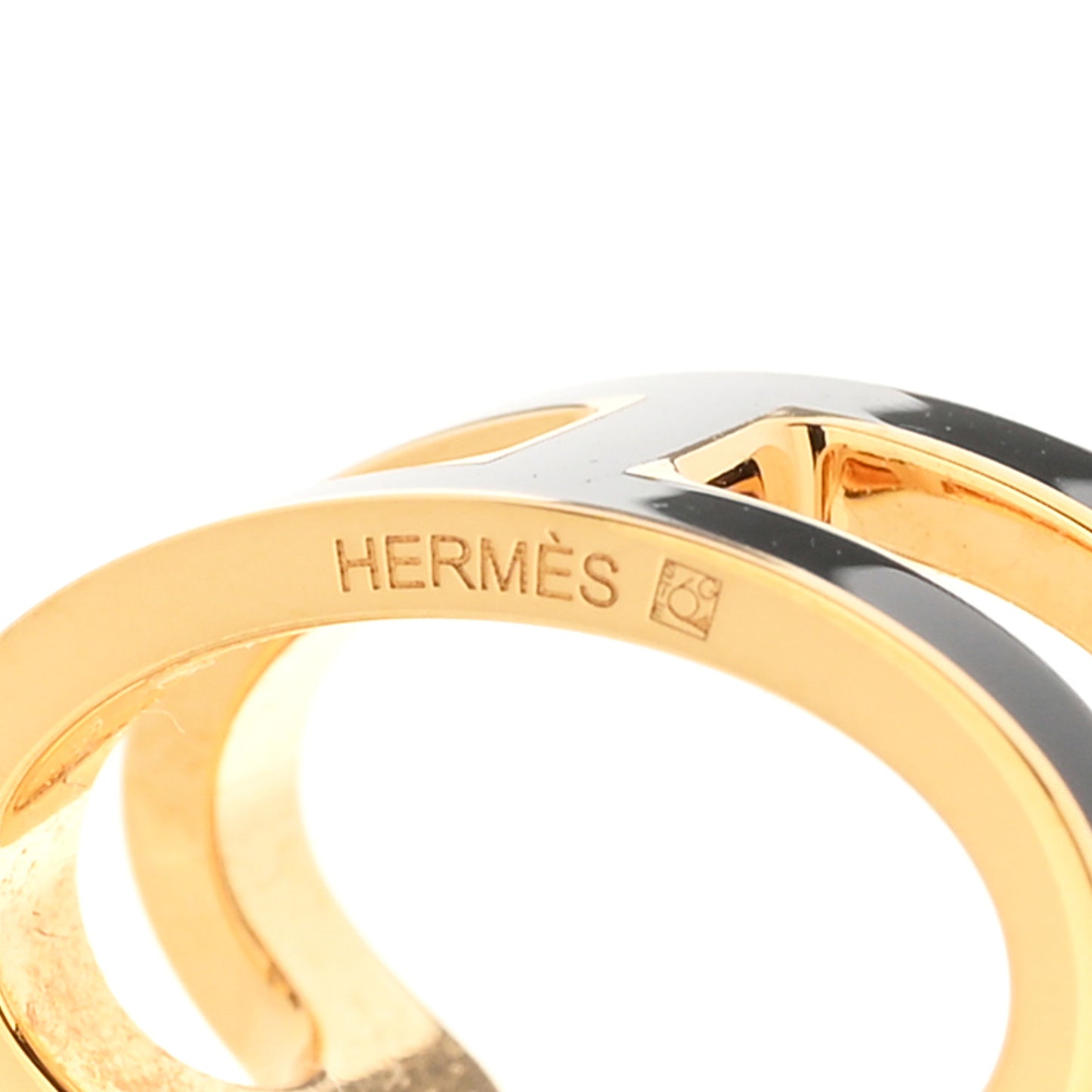 Gold Lacquered Pop H Ear Cuff Black