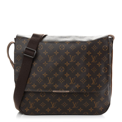 Louis Vuitton Monogram Beaubourg MM Messenger Bag 1 of 10