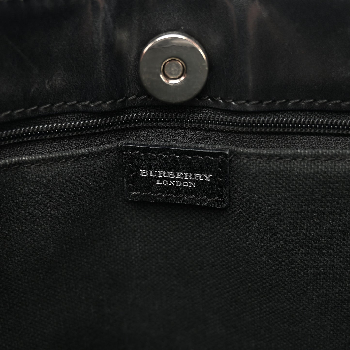 Vintage Check Shoulder Bag Black