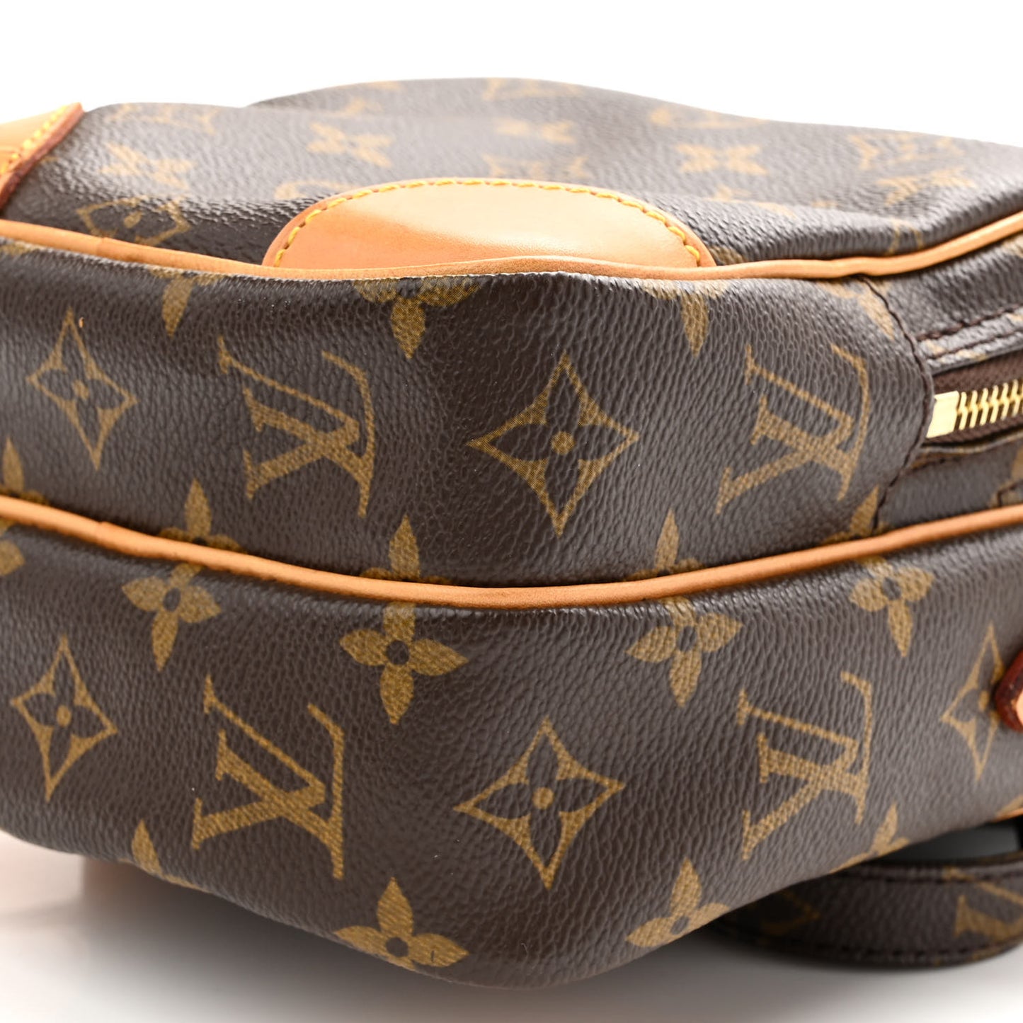 Monogram Amazone