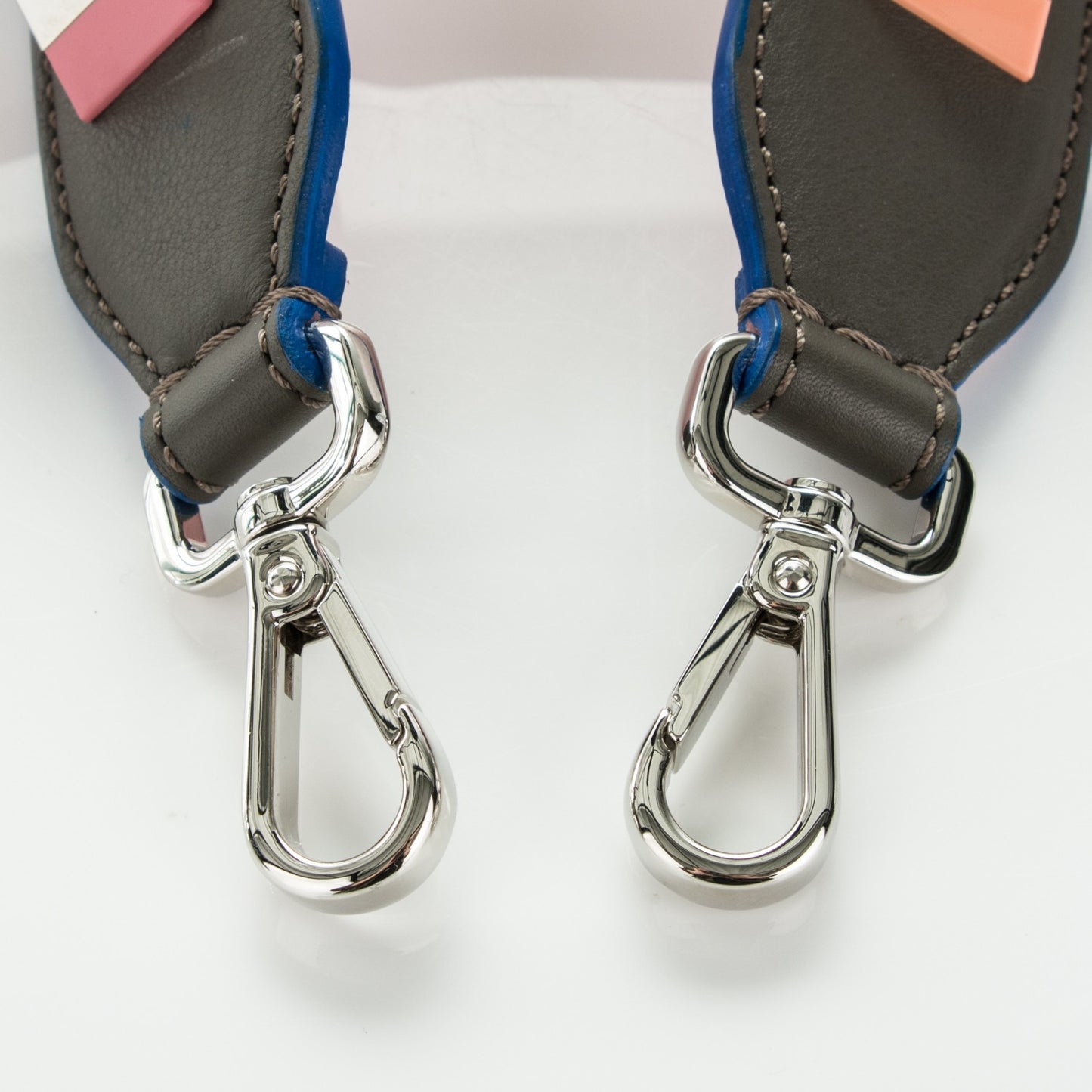 Vitello Dolce Plexiglass Bi-Color Studded Strap You Carbone Peonia Multicolor
