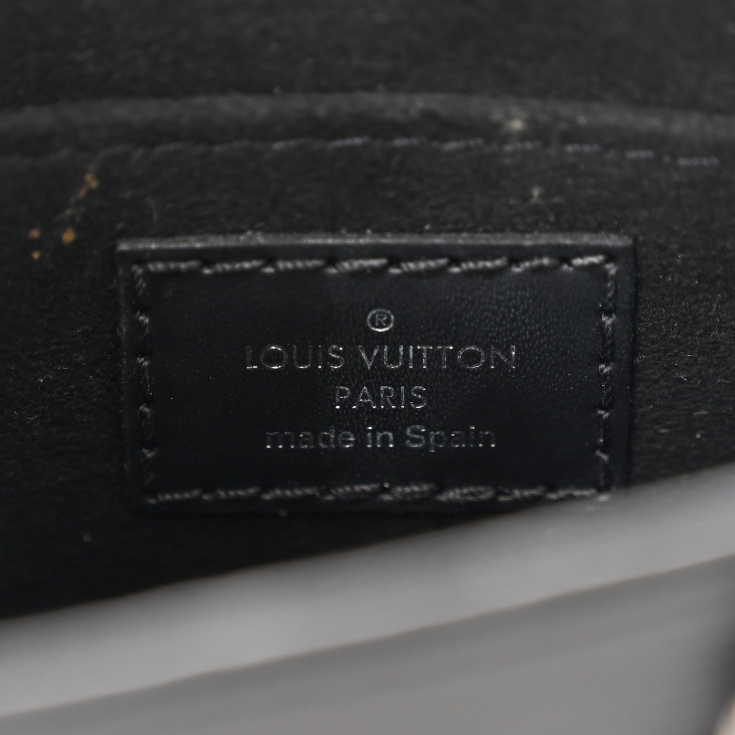 Louis Vuitton Epi Petit Sac Plat Black 6 of 10