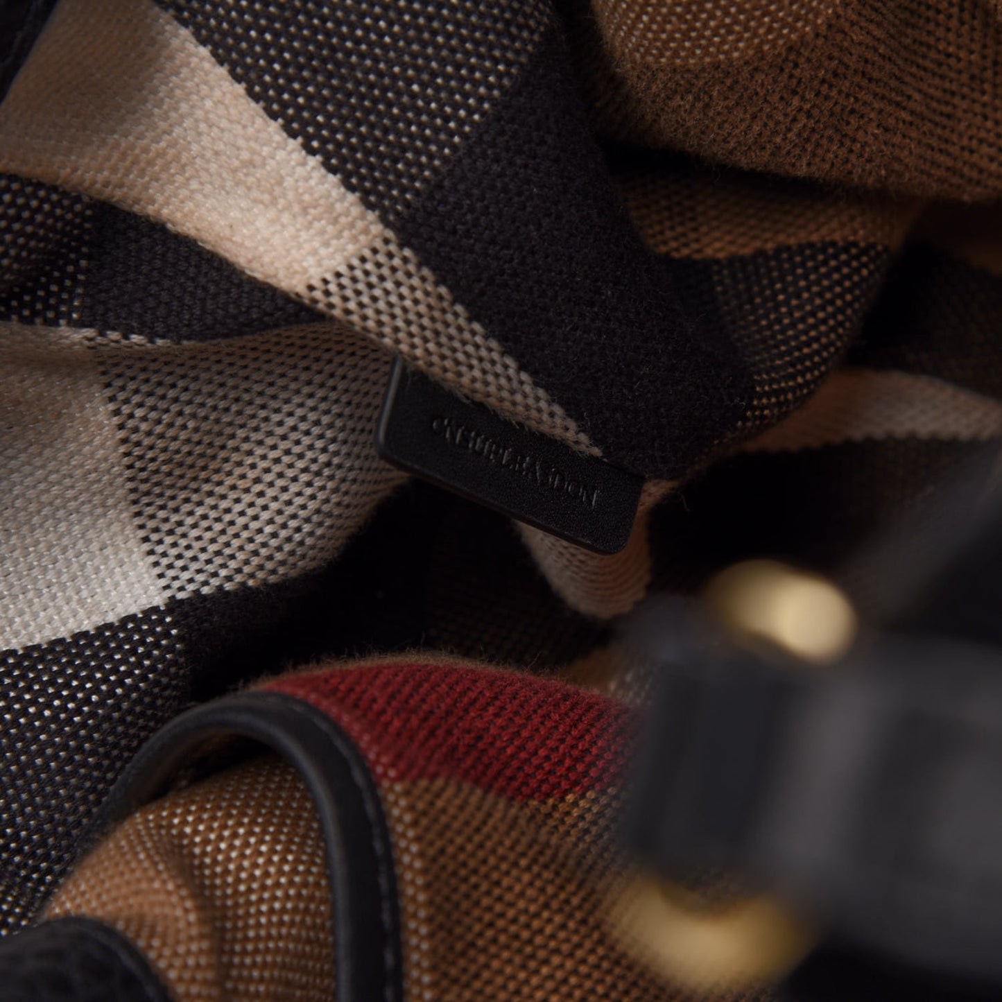Grainy Calfskin House Check Small Maidstone Black