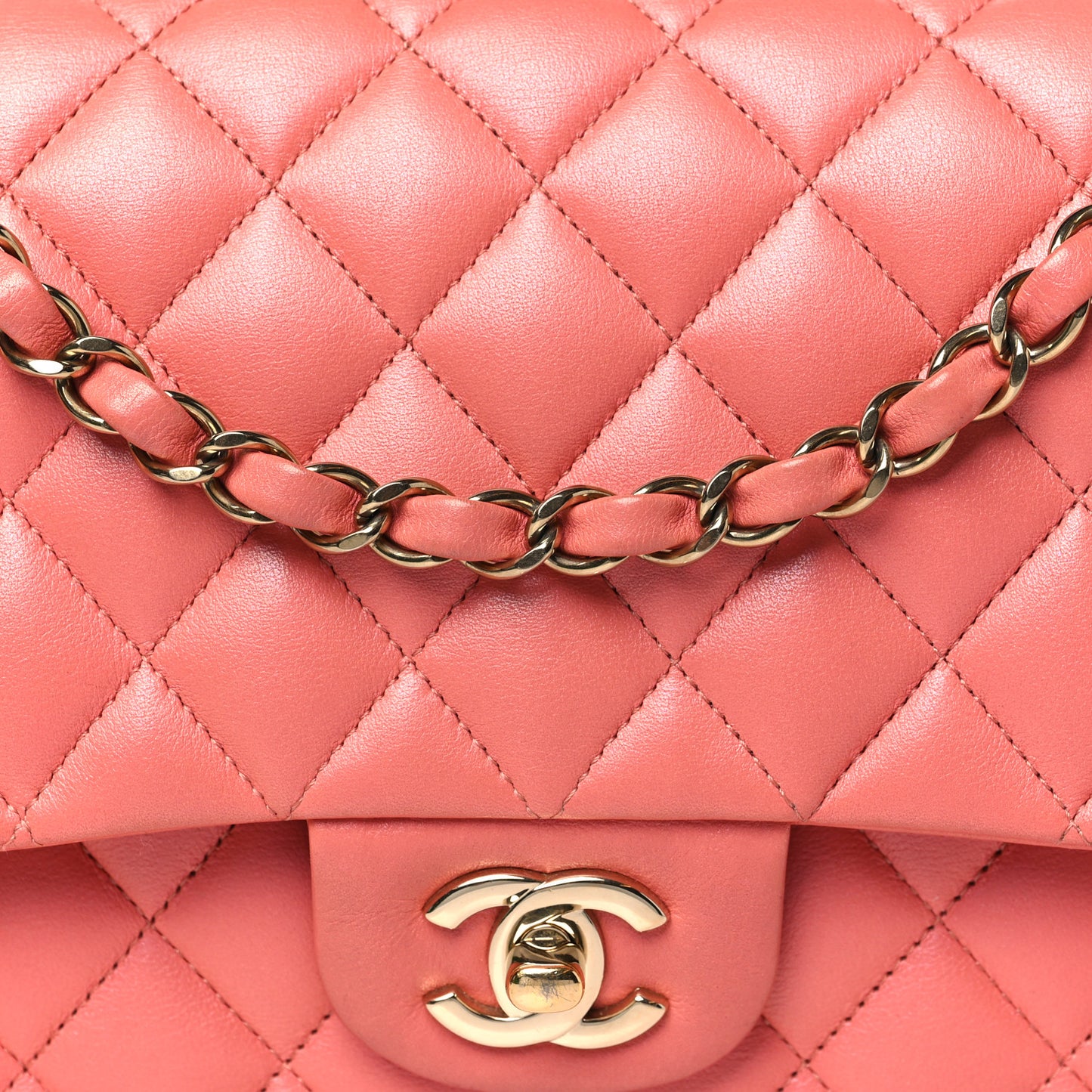 Iridescent Lambskin Quilted Medium Double Flap Pink
