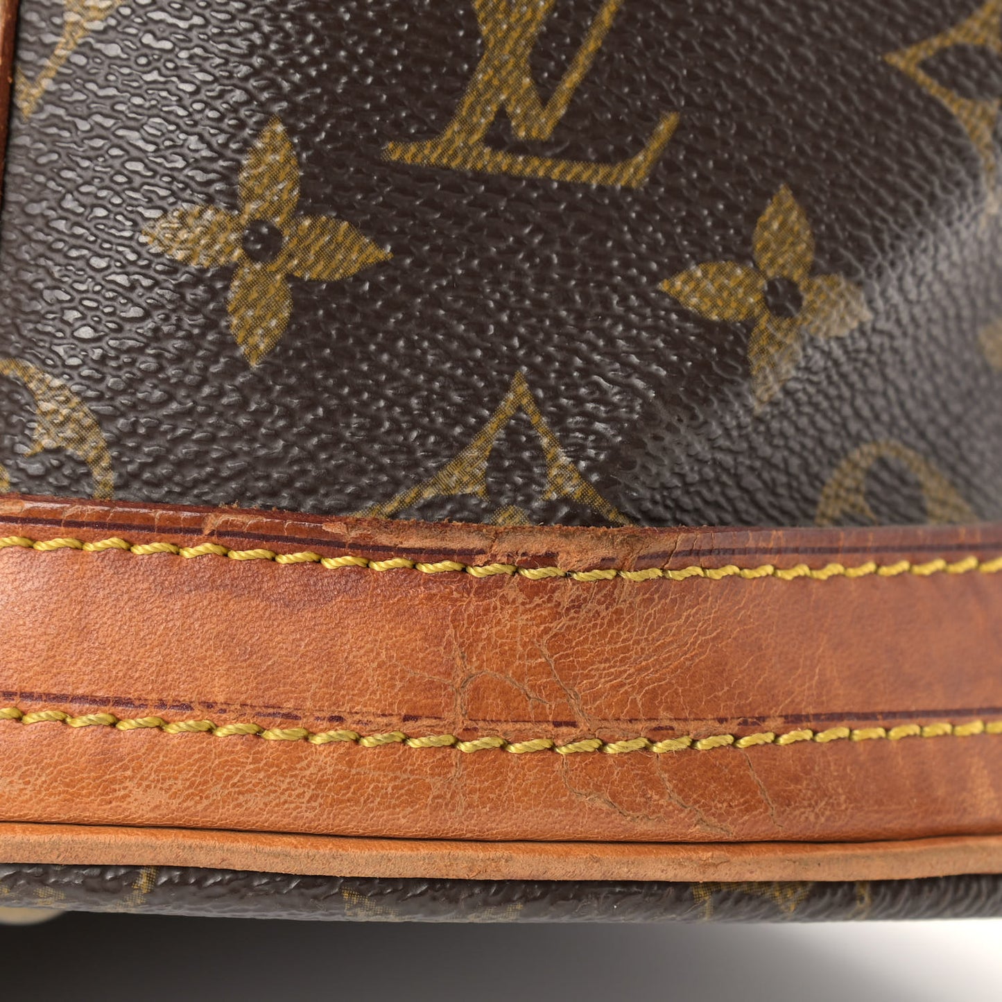 Monogram Bucket 27