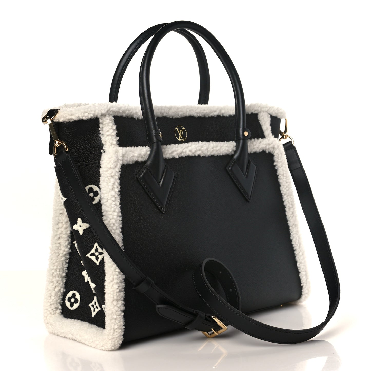 Grained Calfskin Shearling On My Side MM Black