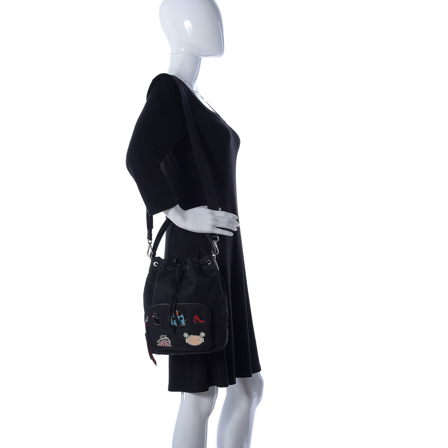 Tessuto Nylon Saffiano Smalto Mini Bucket Crossbody Bag Black