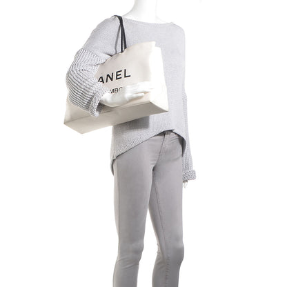 Chanel Calfskin Large Essential 31 Rue Cambon Tote White Black 2 of 7