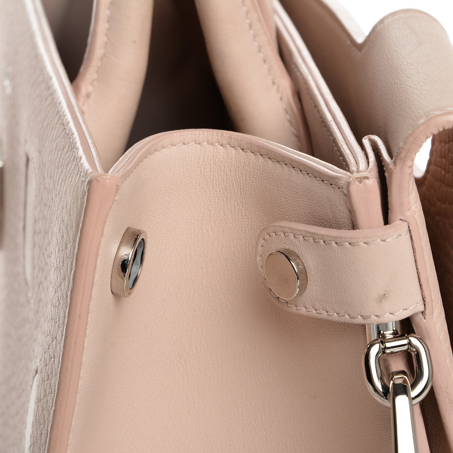 Grained Calfskin Medium Diorever Flap Tapioca