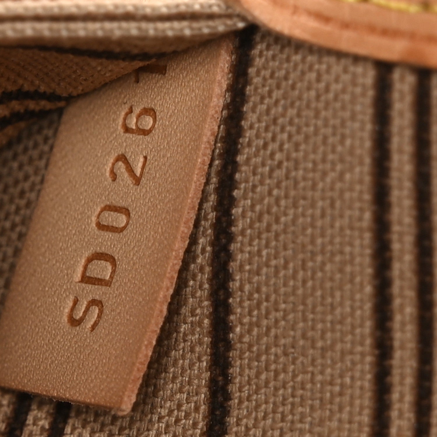 Louis Vuitton Monogram Neo Neverfull MM 7 of 9